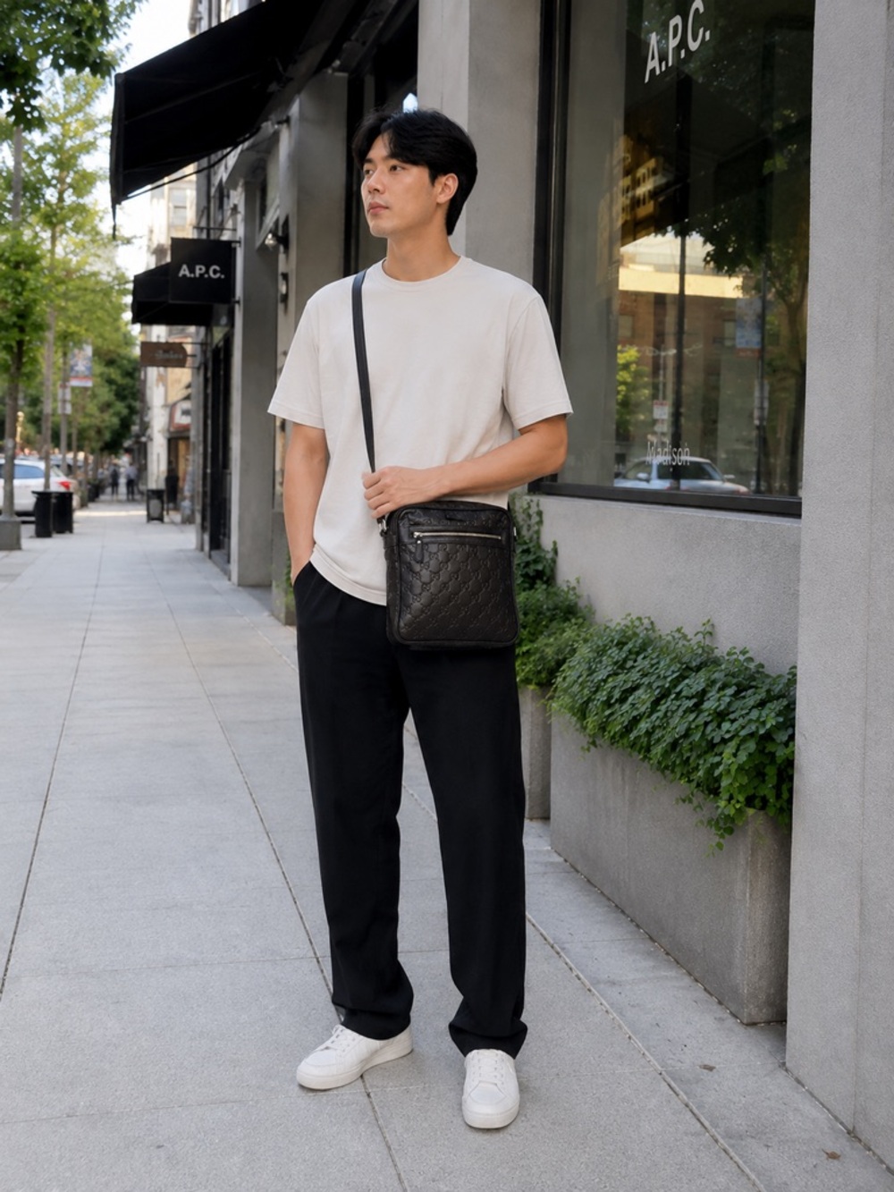 Gucci Micro GG Black-Brown Leather Crossbody Messenger Bag